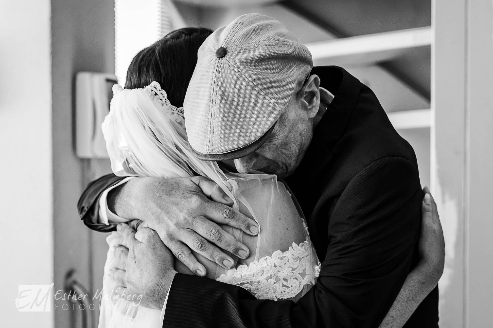Journalistieke bruidsreportage Gouda Woerden trouwfotograaf